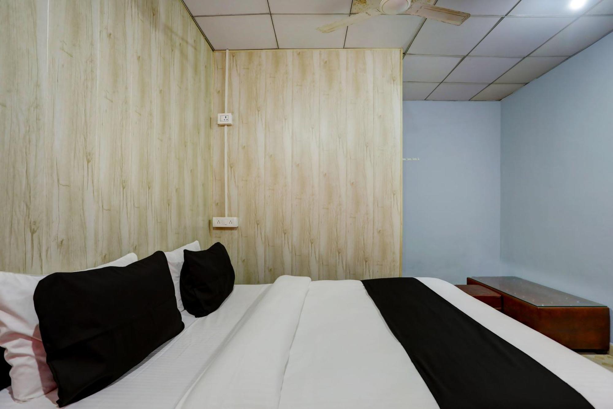 Collection O Harsh Hotel & Restaurant Bhiwadi Exterior photo